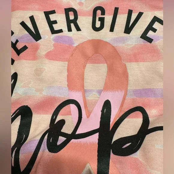 NWOT ladies long sleeve breast cancer graphic tee, size L, “Never Give Up Hope” - Picture 12 of 16